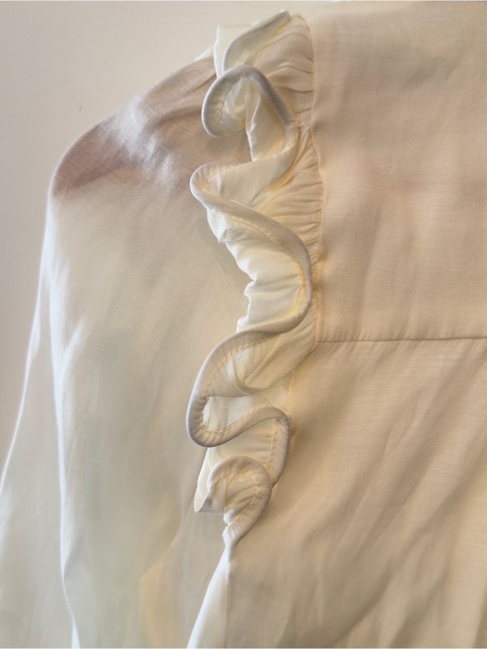 The Label Edition Ezra Ruffle Shirt Off-White Cream Heart Buttons XS Excellent - Picture 5 of 13